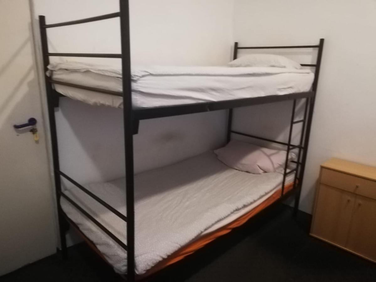 Hostel Зелонка Екстериор снимка